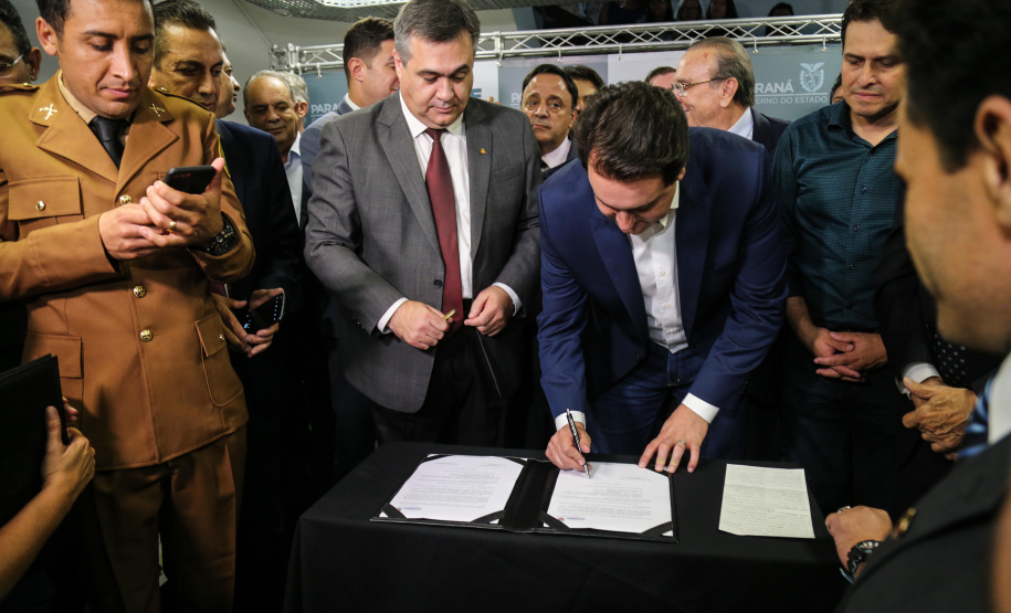 Governador Carlos Massa Ratinho Junior participa da posse do secretário de Estado da Saúde, Carlos Alberto Gebrim Preto (Beto Preto). Curitiba, 25/03/2019. Foto: Geraldo Bubniak/ANPr