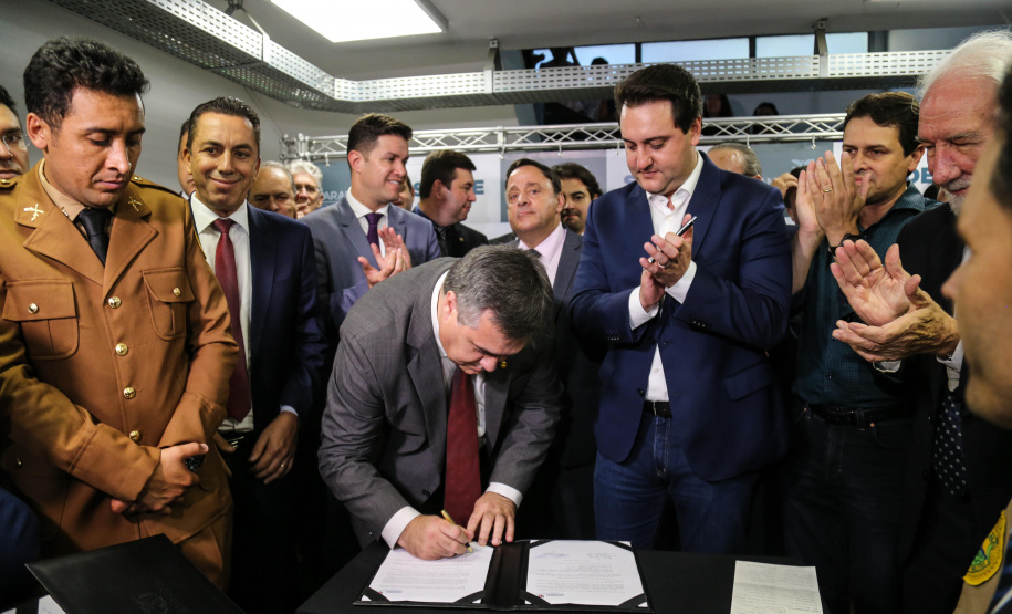 Governador Carlos Massa Ratinho Junior participa da posse do secretário de Estado da Saúde, Carlos Alberto Gebrim Preto (Beto Preto). Curitiba, 25/03/2019. Foto: Geraldo Bubniak/ANPr