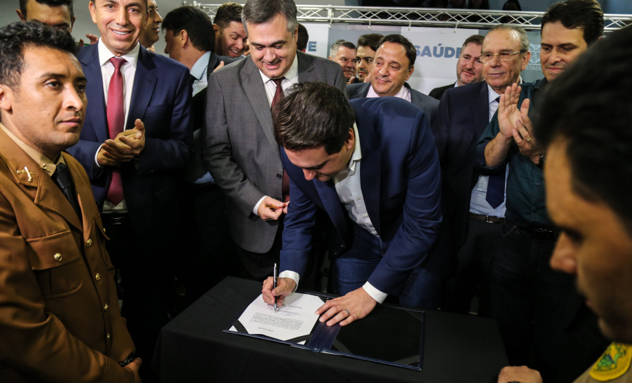 Governador Carlos Massa Ratinho Junior participa da posse do secretário de Estado da Saúde, Carlos Alberto Gebrim Preto (Beto Preto). Curitiba, 25/03/2019. Foto: Geraldo Bubniak/ANPr