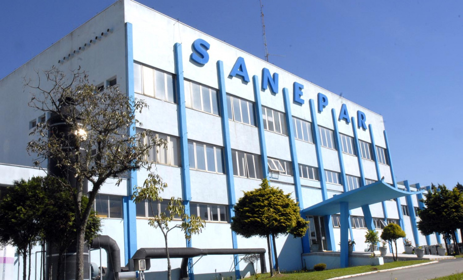 A Companhia de Saneamento do Paraná (Sanepar) está comemorando os 50 anos da Estação de Tratamento de Água (ETA) Iguaçu (foto), a mais antiga em funcionamento em Curitiba e uma das mais importantes estações da Sanepar. Com área construída de 1.480 metros quadrados, a ETA fica no bairro Uberaba, na Marginal da BR 277, já na saída para o Litoral do Estado. - Curitiba, 26 03 2019 - Foto: Arquivo Sanepar