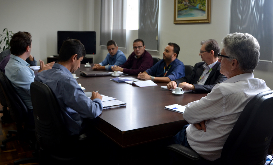 Produtores familiares do município de Cerro Azul, na Região Metropolitana de Curitiba, terão apoio do Governo do Estado para elevar o padrão da fruticultura, especialmente da tangerina ponkan