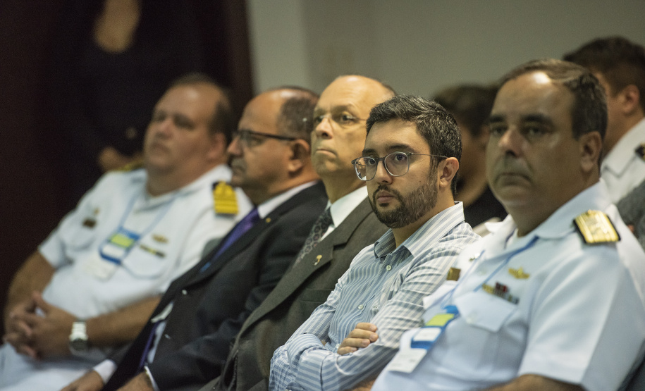 Os Portos do Paraná receberam nesta sexta-feira (29) os participantes do II Fórum Acidentes e Fatos da Navegação e a Cobertura P&I, que reúne a comunidade portuária para discutir questões de segurança na navegação, importância da prevenção e ações de resposta a emergências. Foto: Claudio Neves/APPA