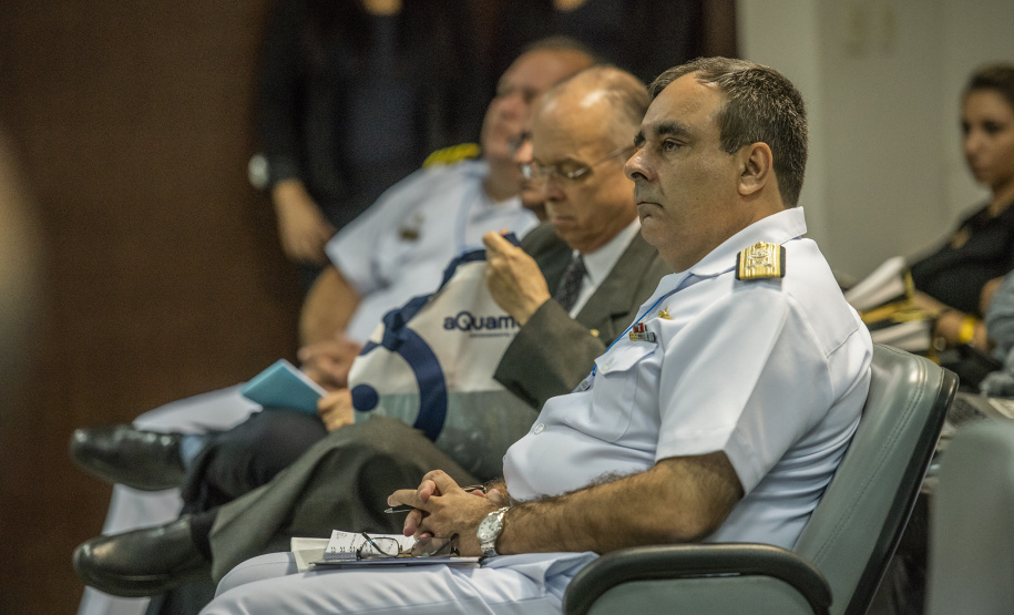 Os Portos do Paraná receberam nesta sexta-feira (29) os participantes do II Fórum Acidentes e Fatos da Navegação e a Cobertura P&I, que reúne a comunidade portuária para discutir questões de segurança na navegação, importância da prevenção e ações de resposta a emergências. Foto: Claudio Neves/APPA