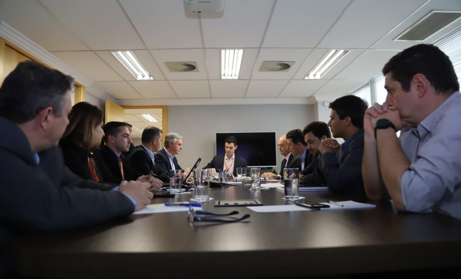 Presidente da Copel, Daniel Pimentel Slaviero, reunido com a diretoria para apresentação dos resultados financeiros de 2018. Foto: Copel