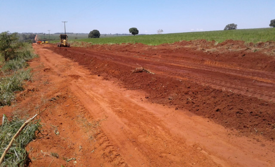 O Governo do Paraná iniciou uma nova etapa do Programa Estradas da Integração que vai beneficiar 684 propriedades rurais e aproximadamente 3,5 mil pessoas, segundo estimativa dos técnicos responsáveis pelo programa. - Curitiba, 29/03/2019 - Foto: Divulgação SEAB