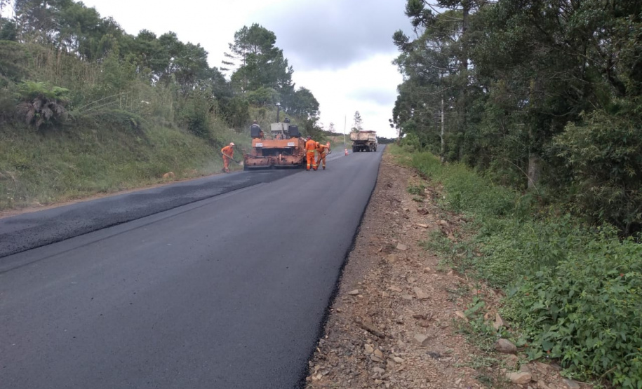 recapeamento da rodovia PR-170, trecho Entr. BR-153(Jangada do Sul) - Bituruna. Executados 25 km do total de 46,27 km.  -  Curitiba, 02/04/2019  -  Foto: Divulgação DER/SEIL