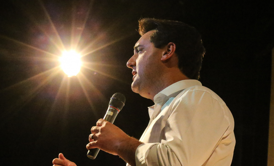 O governador Carlos Massa Ratinho Junior participa de Palestra de Mauricio Benvenutti nesta terça-feira (2) no teatro do Museu Oscar Niemeyer,   Curitiba, 02/04/2019 -  Foto: Geraldo Bubniak/ANPr