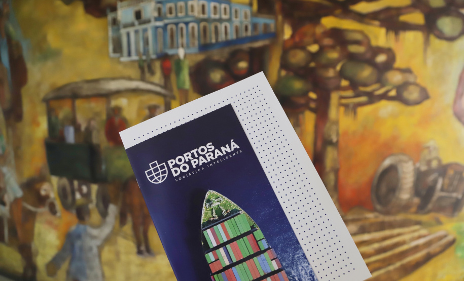 O governador Carlos Massa Ratinho Júnior anuncia medidas para melhoria viária no município de Paranaguá. Foto: José Fernando Ogura/ANPr