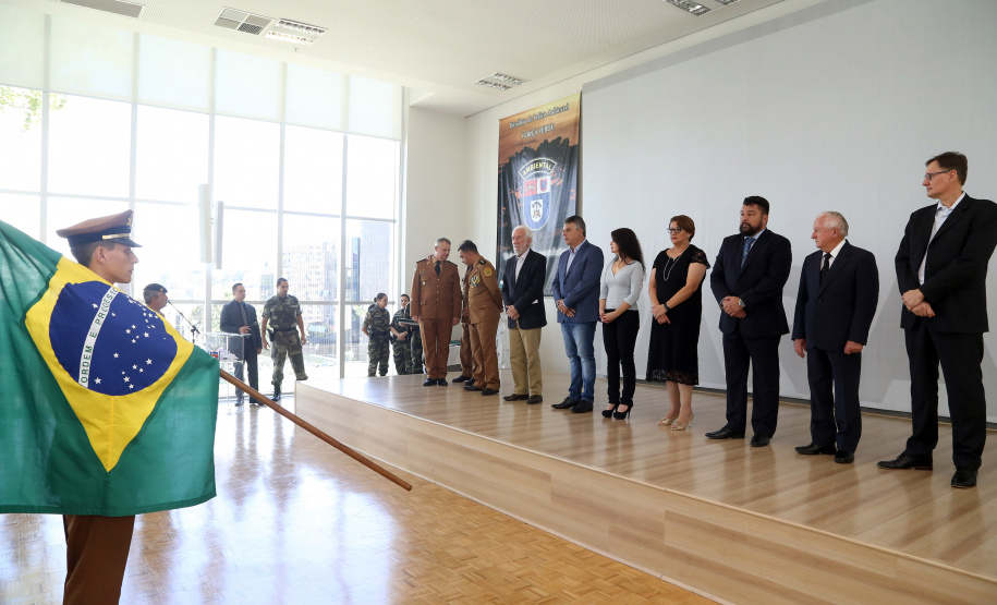 Batalhão da Policia Ambiental comemora 62 anos, vice governador Darci Piana recebe medalha do mérito ambiental.
Foto Gilson Abreu/ANPr