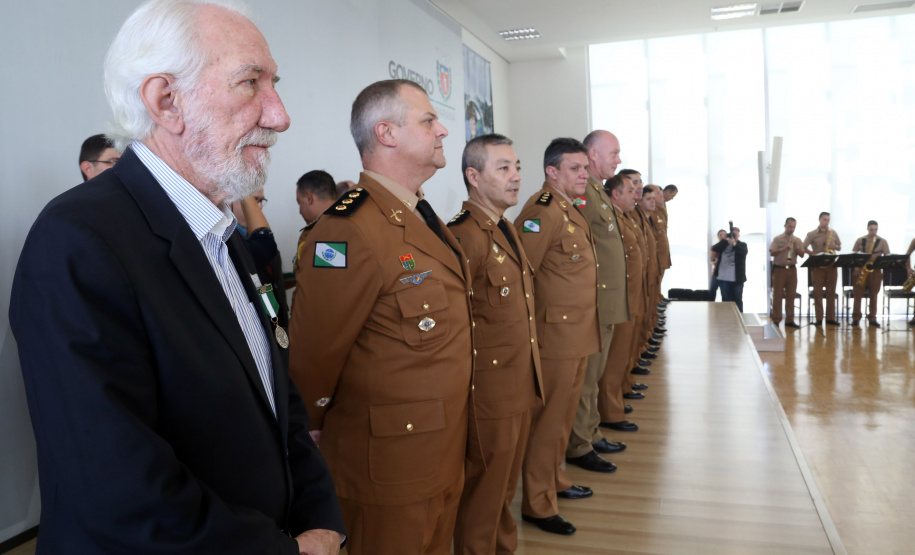 Batalhão da Policia Ambiental comemora 62 anos, vice governador Darci Piana recebe medalha do mérito ambiental.
Foto Gilson Abreu/ANPr