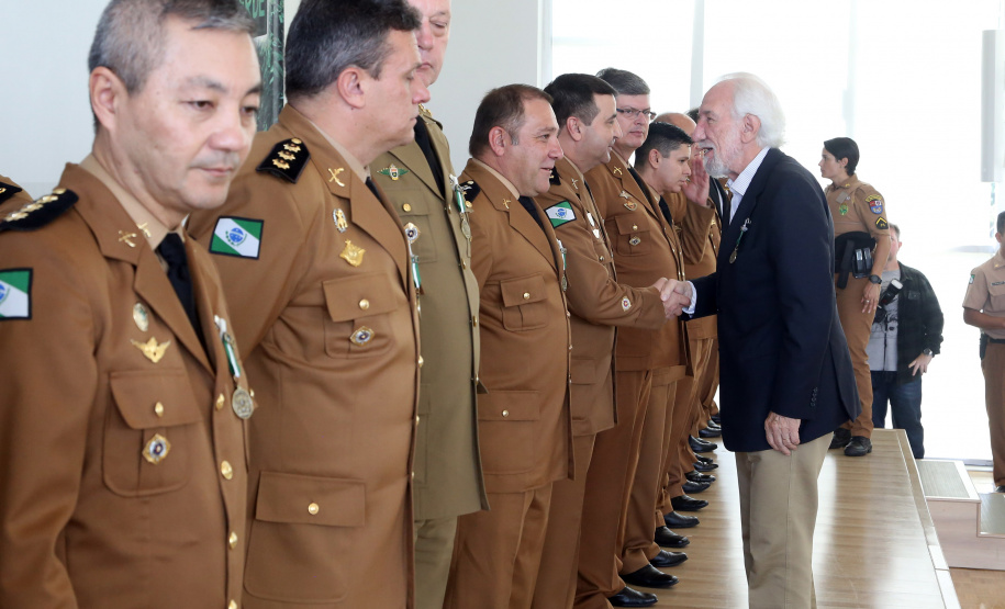 Batalhão da Policia Ambiental comemora 62 anos, vice governador Darci Piana recebe medalha do mérito ambiental.
Foto Gilson Abreu/ANPr