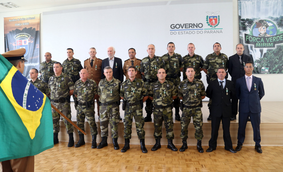 Batalhão da Policia Ambiental comemora 62 anos, vice governador Darci Piana recebe medalha do mérito ambiental.
Foto Gilson Abreu/ANPr