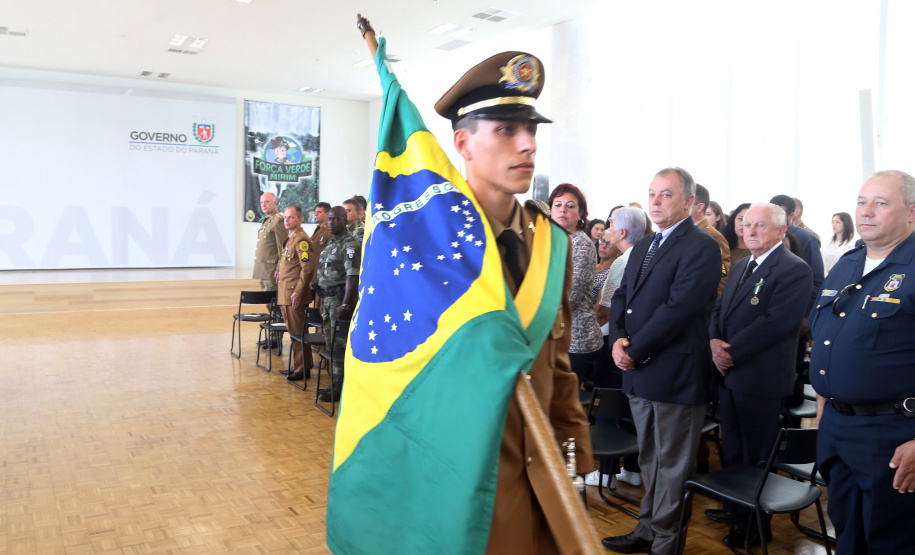 Batalhão da Policia Ambiental comemora 62 anos, vice governador Darci Piana recebe medalha do mérito ambiental.
Foto Gilson Abreu/ANPr