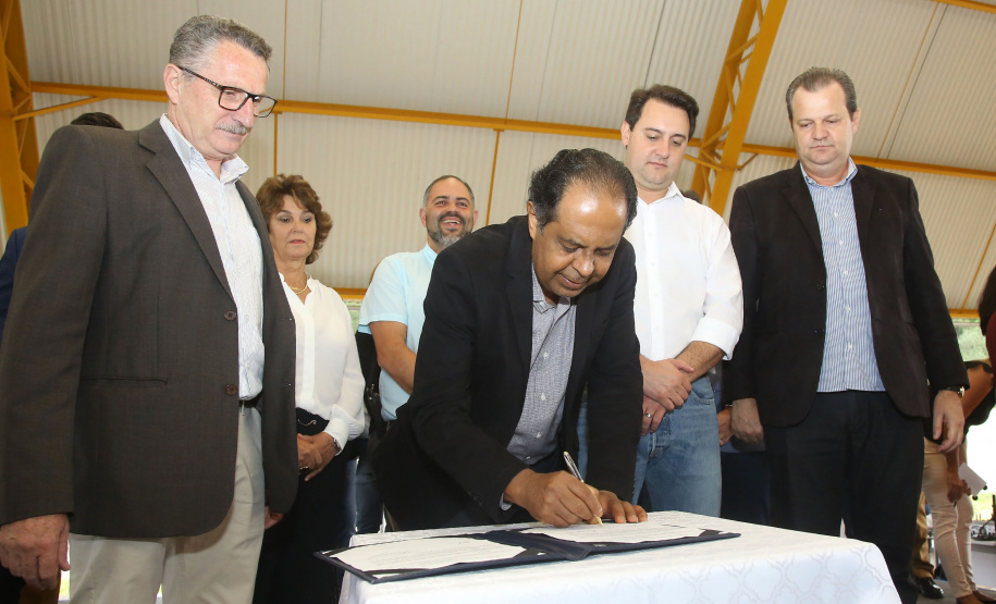 Governador Carlos Massa Ratinho Júnior inaugura em Guarapuava a nova sede do Colégio Estadual Leni Marlene Jacob  -  Guarapuava, 04/04/2019  -  Foto: Jaelson Lucas/ANPr