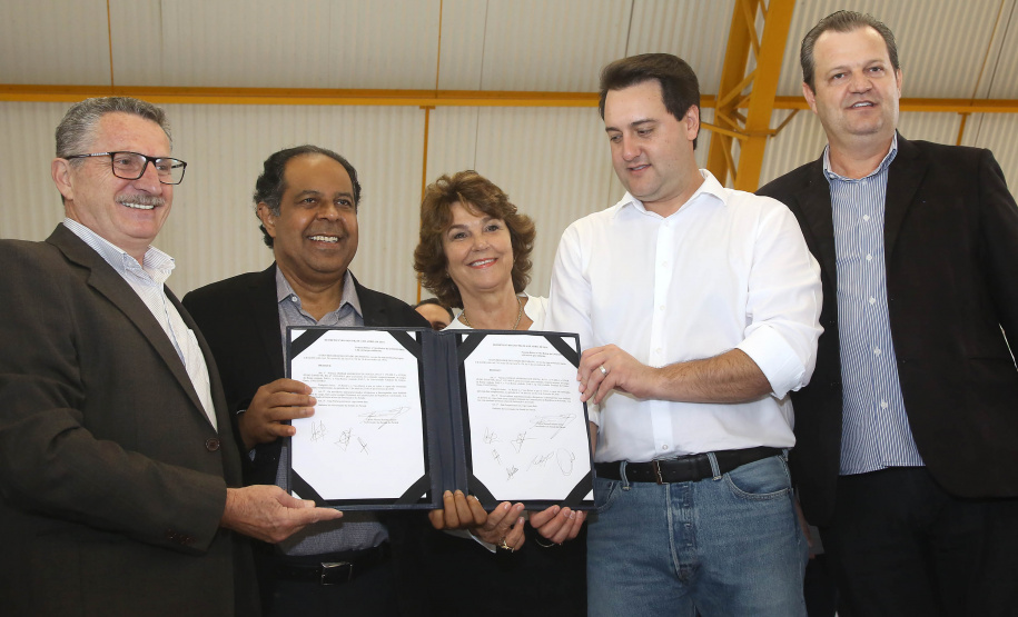 Governador Carlos Massa Ratinho Júnior inaugura em Guarapuava a nova sede do Colégio Estadual Leni Marlene Jacob  -  Guarapuava, 04/04/2019  -  Foto: Jaelson Lucas/ANPr