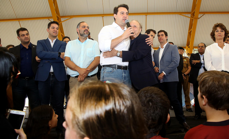 Governador Carlos Massa Ratinho Júnior inaugura em Guarapuava a nova sede do Colégio Estadual Leni Marlene Jacob  -  Guarapuava, 04/04/2019  -  Foto: Jaelson Lucas/ANPr