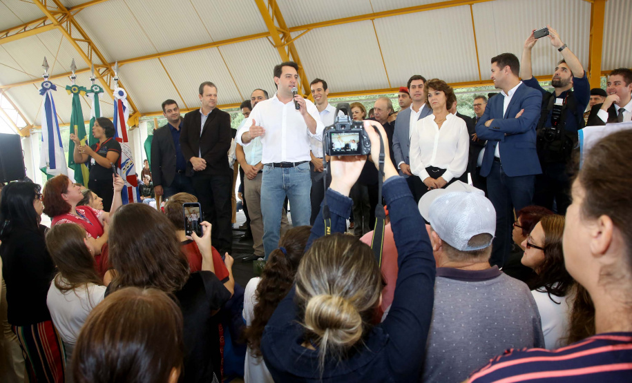 Governador Carlos Massa Ratinho Júnior inaugura em Guarapuava a nova sede do Colégio Estadual Leni Marlene Jacob  -  Guarapuava, 04/04/2019  -  Foto: Jaelson Lucas/ANPr