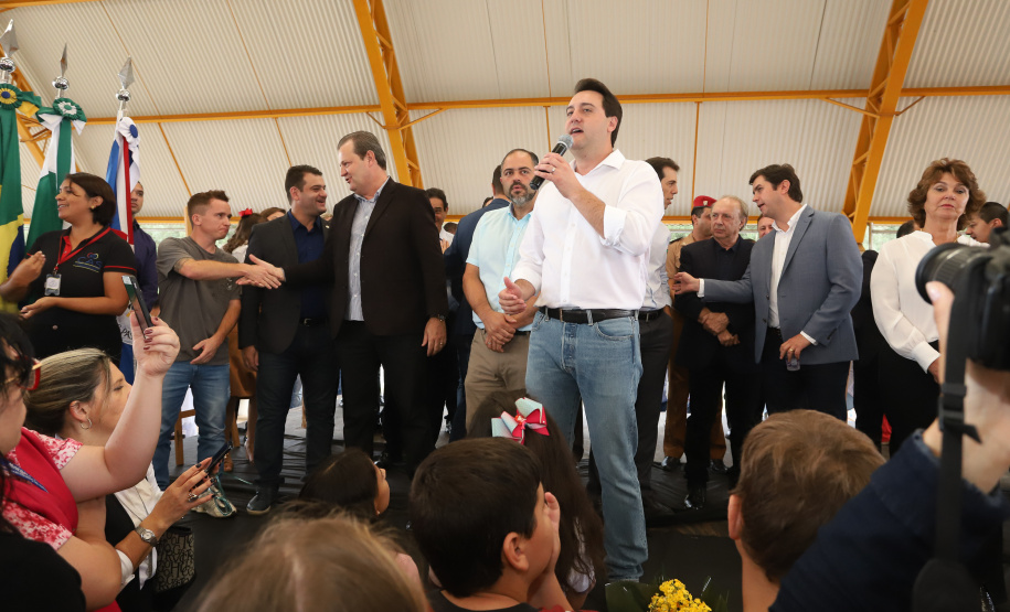 Governador Carlos Massa Ratinho Júnior inaugura em Guarapuava a nova sede do Colégio Estadual Leni Marlene Jacob  -  Guarapuava, 04/04/2019  -  Foto: Rodrigo Felix Leal/ANPr