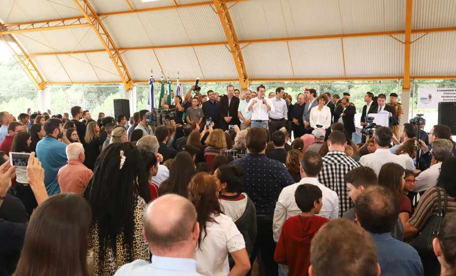 Governador Carlos Massa Ratinho Júnior inaugura em Guarapuava a nova sede do Colégio Estadual Leni Marlene Jacob  -  Guarapuava, 04/04/2019  -  Foto: Rodrigo Felix Leal/ANPr