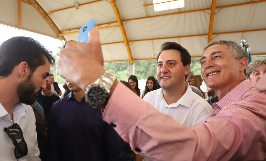 Governador Carlos Massa Ratinho Júnior inaugura em Guarapuava a nova sede do Colégio Estadual Leni Marlene Jacob  -  Guarapuava, 04/04/2019  -  Foto: Rodrigo Felix Leal/ANPr