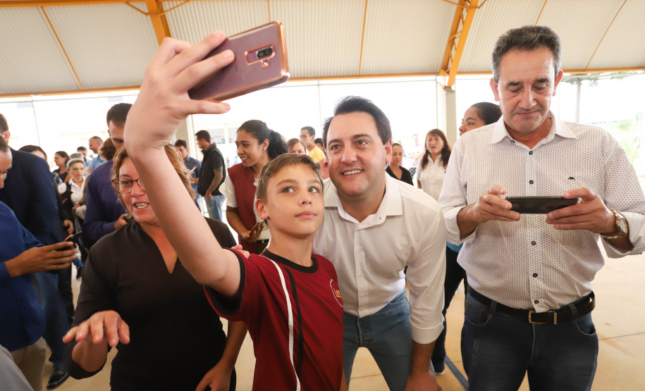 Governador Carlos Massa Ratinho Júnior inaugura em Guarapuava a nova sede do Colégio Estadual Leni Marlene Jacob  -  Guarapuava, 04/04/2019  -  Foto: Rodrigo Felix Leal/ANPr