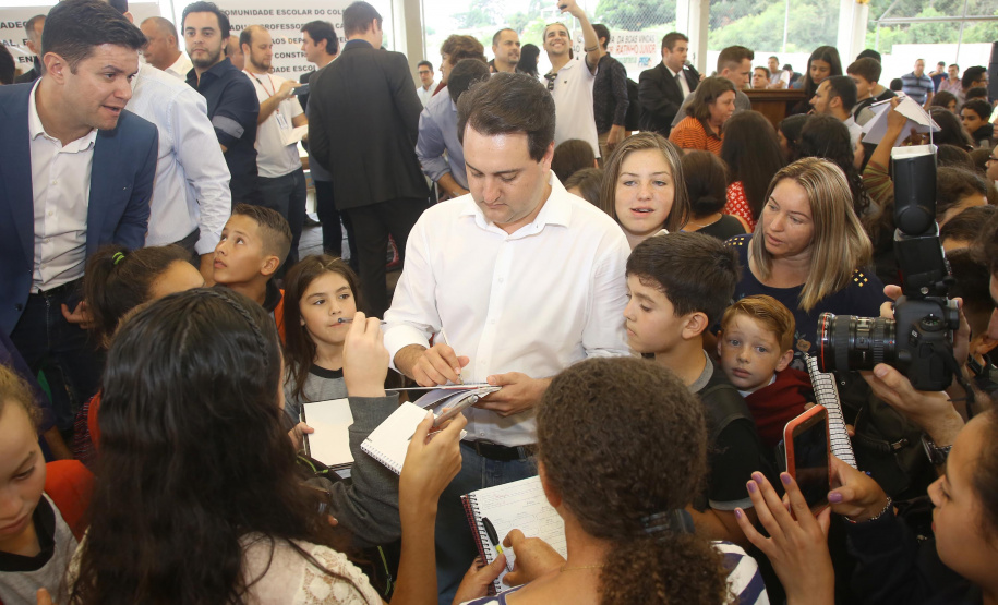 |Governador Carlos Massa Ratinho Júnior inaugura em Guarapuava a nova sede do Colégio Estadual Pedro Carli  -  Guarapuava, 04/04/2019  -  Foto: Jaelson Lucas/ANPr