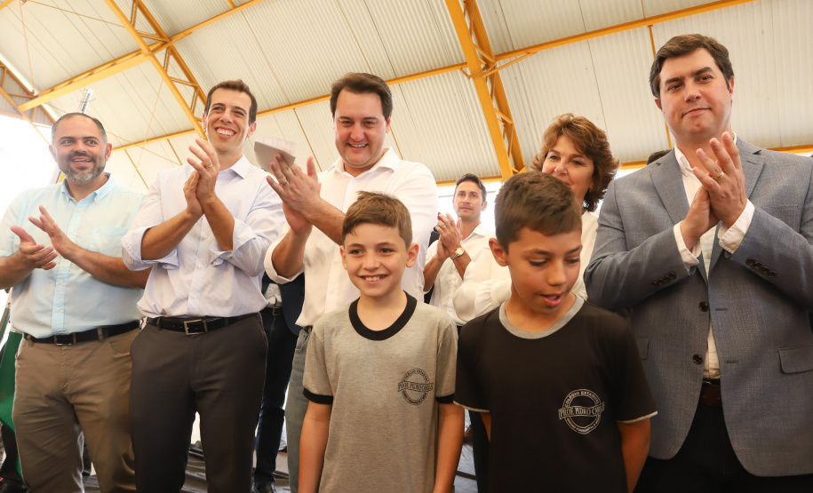 O governador Carlos Massa Ratinho Junior inaugurou nesta quinta-feira (4), em Guarapuava, região central do Paraná, as novas sedes dos colégios estaduais Leni Marlene Jacob e Professor Pedro Carli.  Foto: Rodrigo Felix Leal/ANPr