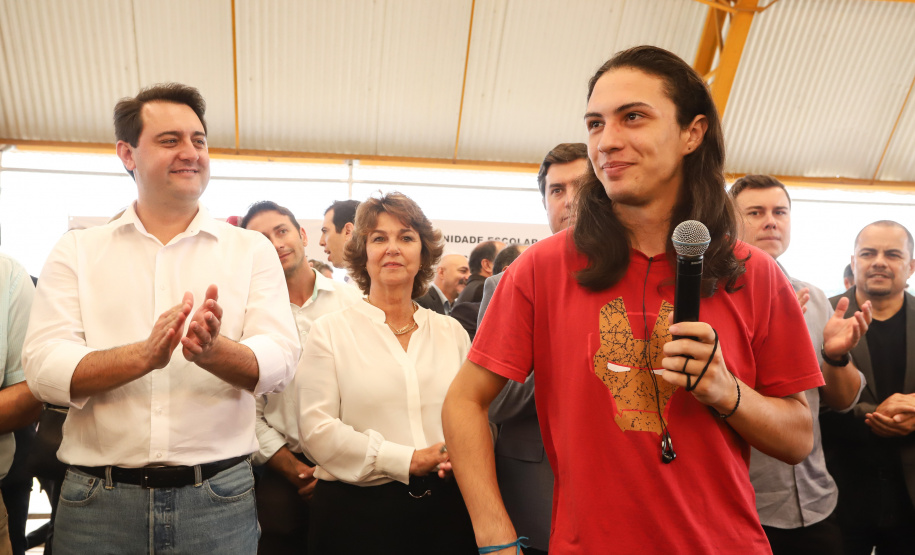 O governador Carlos Massa Ratinho Junior inaugurou nesta quinta-feira (4), em Guarapuava, região central do Paraná, as novas sedes dos colégios estaduais Leni Marlene Jacob e Professor Pedro Carli.  Foto: Rodrigo Felix Leal/ANPr