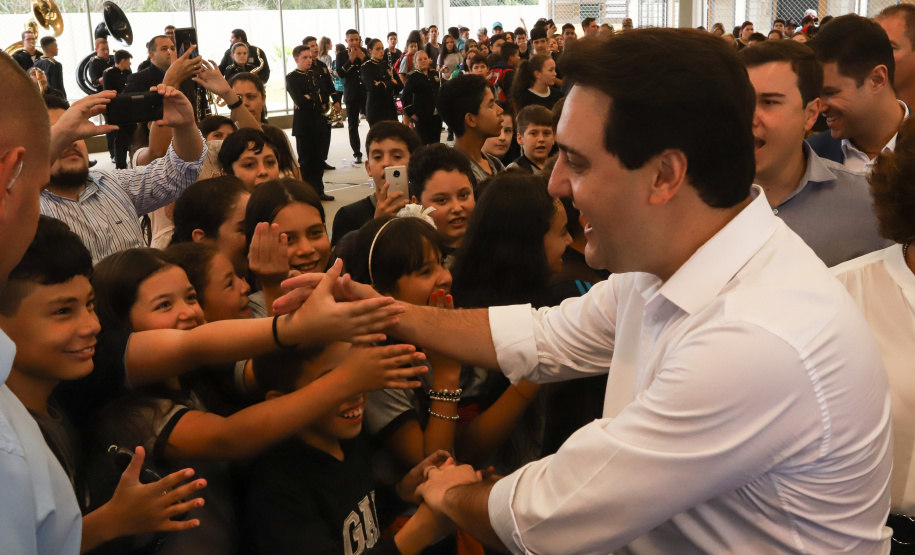 O governador Carlos Massa Ratinho Junior inaugurou nesta quinta-feira (4), em Guarapuava, região central do Paraná, as novas sedes dos colégios estaduais Leni Marlene Jacob e Professor Pedro Carli.  Foto: Rodrigo Felix Leal/ANPr
