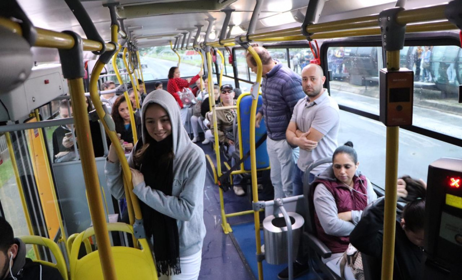 Entrou em operação nesta segunda-feira (08) a linha Tubo Ferrari/Hospital do Rocio, que permitirá a ligação ao Hospital, em Campo Largo, saindo da Estação Tubo Ferrari. Foto: COMEC