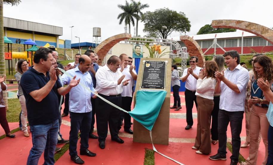 O secretário do Desenvolvimento Sustentável e Turismo, Márcio Nunes, participou, no último sábado (06), da reinauguração do Bosque Municipal "André Ricardo da Silva", em Terra Boa. Durante o evento também houve ações do Programa "Educação Ambiental para Bacias Hidrográficas"  -  Terra Boa, 06/04/2019  -  Foto: Dênis Ferreira Netto/SEDEST
