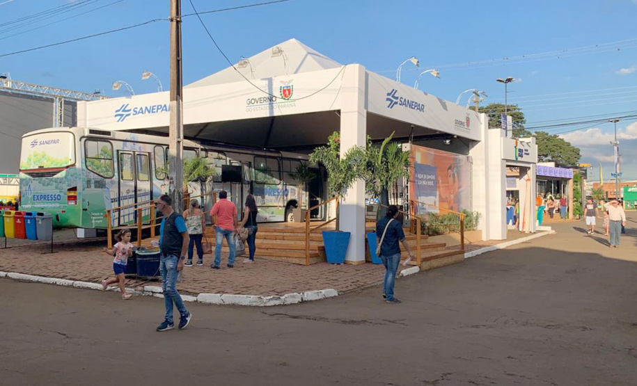 No estante da Sanepar na 59ª. ExpoLondrina a maquete de uma minicidade ajuda a compreender as diferentes dimensões do saneamento e incentiva o cidadão a refletir sobre a sua responsabilidade quanto à preservação dos recursos hídricos. - Londrina, 08/04/2019 - Foto: Divulgação Sanepar