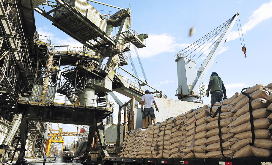 Porto de Paranaguá  -  Foto: Divulgação APPA
