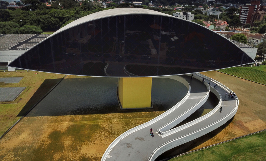 MON oferece oficina de nanquim gratuita. Foto: José Fernando Ogura/ANPr