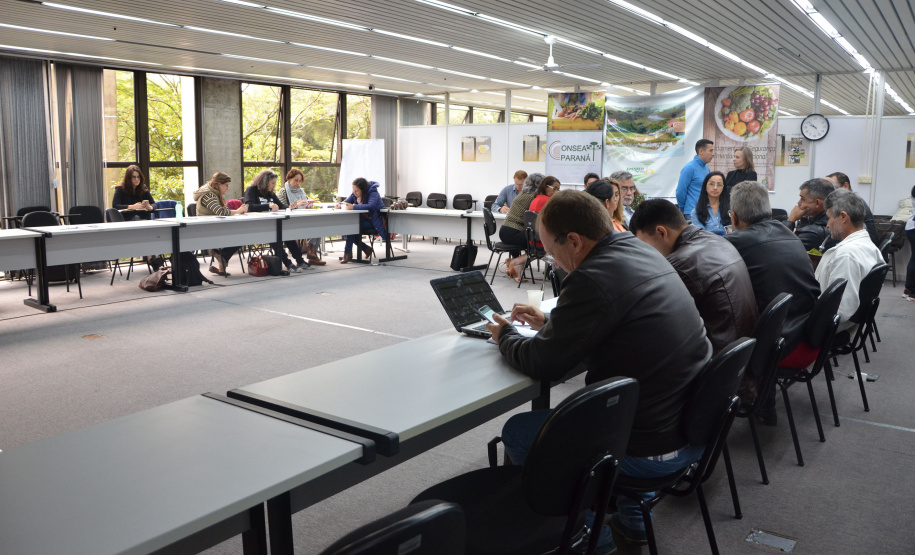 Representantes do Conselho Estadual de Segurança Alimentar e Nutricional (Consea/PR) reuniram-se nos dias 8 e 9 de abril para debater o desenvolvimento de políticas públicas para o setor e o modelo da Conferência Estadual de Segurança Alimentar e Nutricional 2019, agendada para os dias 4 e 5 de agosto.  -  Curitiba, 10/04/2019  -  Foto: Divulgação SESA