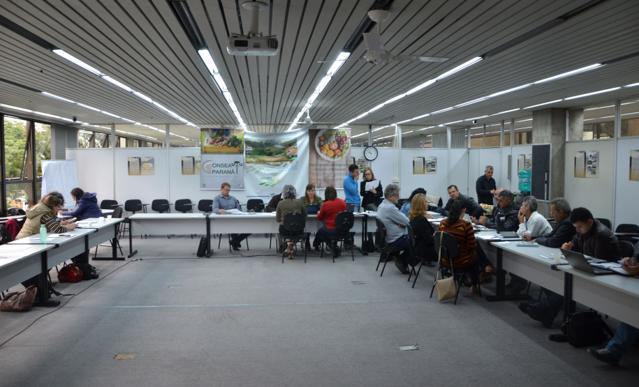 Representantes do Conselho Estadual de Segurança Alimentar e Nutricional (Consea/PR) reuniram-se nos dias 8 e 9 de abril para debater o desenvolvimento de políticas públicas para o setor e o modelo da Conferência Estadual de Segurança Alimentar e Nutricional 2019, agendada para os dias 4 e 5 de agosto.  -  Curitiba, 10/04/2019  -  Foto: Divulgação SESA