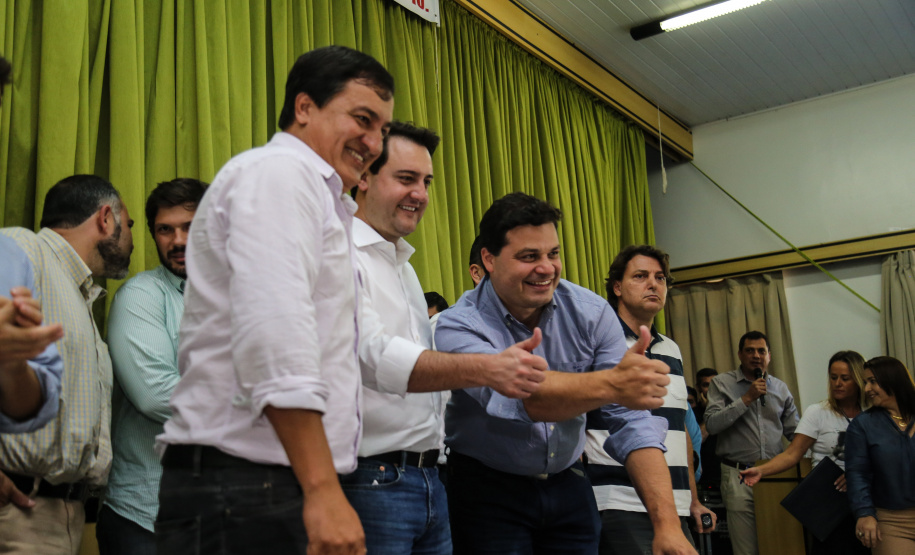 O governador Carlos Massa Ratinho Junior  assina ordem de serviço para construção de Escola em Mauá da Serra nesta quarta-feira (10).  Mauá da Serra, 10/04/2019 -  Foto: Geraldo Bubniak/ANPr