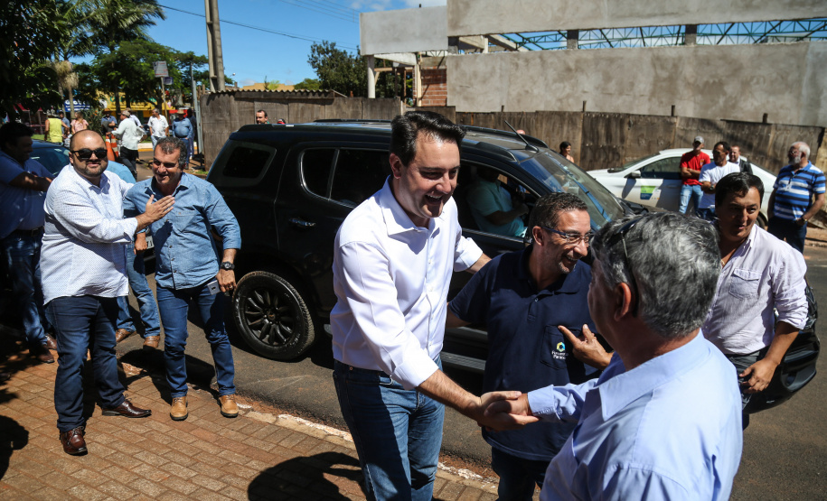 O governador Carlos Massa Ratinho Junior  assina ordem de serviço para construção de Escola em Mauá da Serra nesta quarta-feira (10).  Mauá da Serra, 10/04/2019 -  Foto: Geraldo Bubniak/ANPr