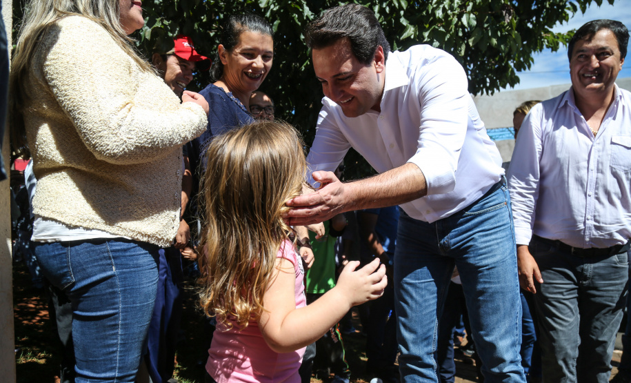 O governador Carlos Massa Ratinho Junior  assina ordem de serviço para construção de Escola em Mauá da Serra nesta quarta-feira (10).  Mauá da Serra, 10/04/2019 -  Foto: Geraldo Bubniak/ANPr