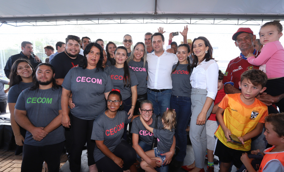 A população de Faxinal, no Vale do Ivaí, ganhou nesta quarta-feira (10)  o espaço Meu Campinho, destinado à prática de atividades de esporte e de lazer, principalmente para crianças e adolescentes