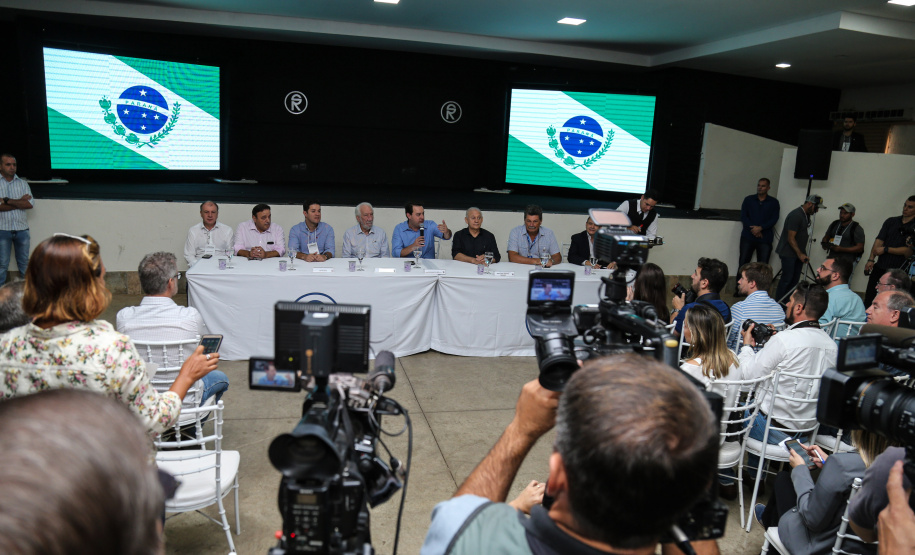 O governador Carlos Massa Ratinho Junior participa de coletiva na Expolondrina nesta quarta-feira (10). Londrina, 10/04/2019 - Foto: Geraldo Bubniak/ANPr