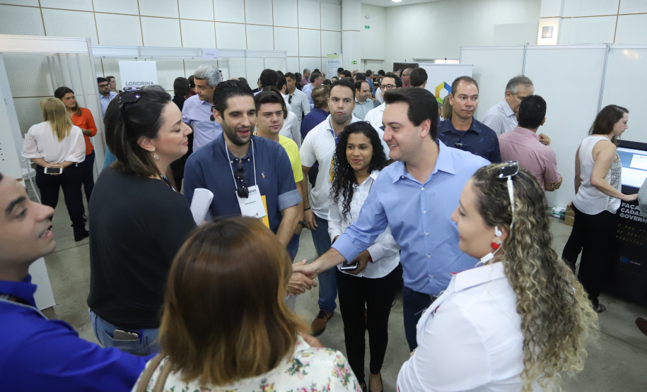 O governador Carlos Massa Ratinho Junior participa de coletiva na Expolondrina nesta quarta-feira (10). Londrina, 10/04/2019 - Foto: Rodrigo Félix Leal/ANPr