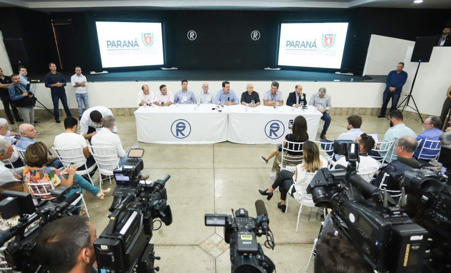 O governador Carlos Massa Ratinho Junior participa de coletiva na Expolondrina nesta quarta-feira (10). Londrina, 10/04/2019 - Foto: Rodrigo Félix Leal/ANPr