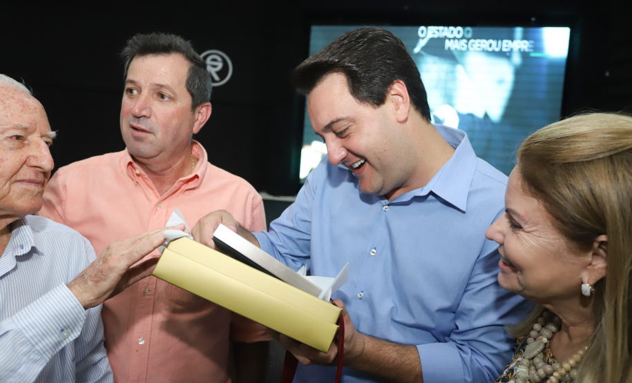O governador Carlos Massa Ratinho Junior participa de coletiva na Expolondrina nesta quarta-feira (10). Londrina, 10/04/2019 - Foto: Rodrigo Félix Leal/ANPr