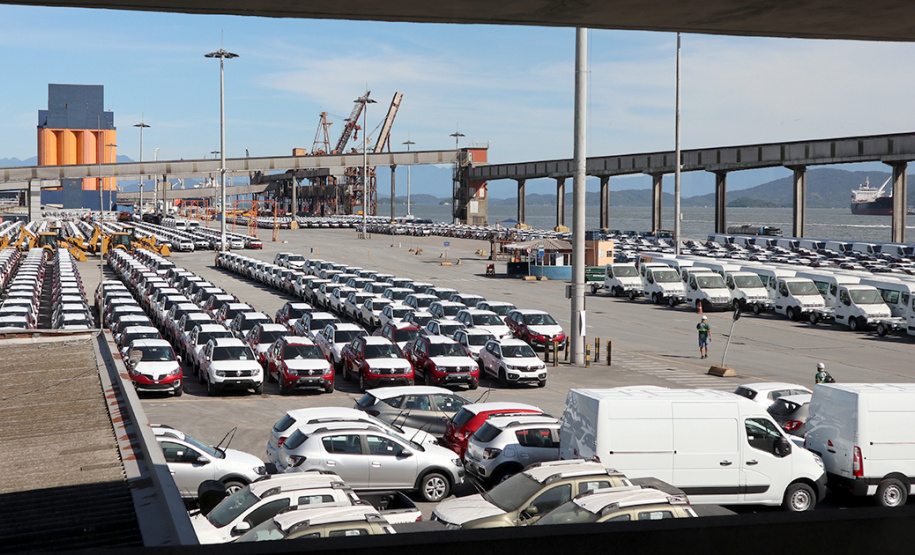 O Porto de Paranaguá terá uma nova área de cerca de 27,5 mil metros quadrados, na faixa primária, destinada à operação de celulose, na extremidade oeste do cais comercial. A Secretaria Nacional de Portos divulgou o edital nesta sexta-feira (112). O investimento previsto é de R$ 103 milhões.  -  Paranaguá, 12/04/2019  -  Foto: Divulgação APPA