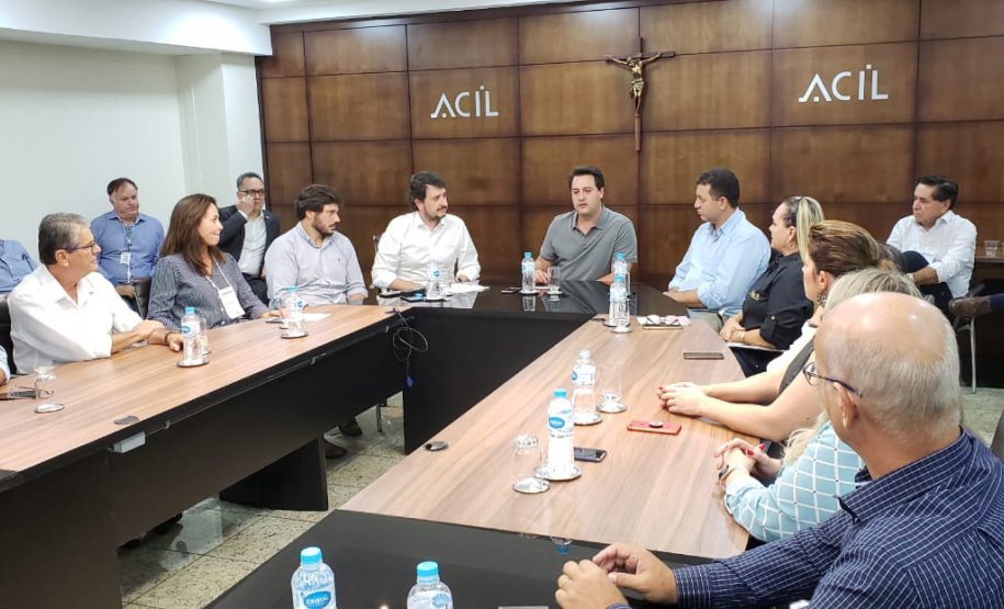 O governador Carlos Massa Ratinho Junior destacou nesta sexta-feira (12), em reunião na Associação Comercial e Industrial de Londrina (Acil), que o Governo planeja transformar o município e a região Norte em um polo de inovação em agritech (tecnologia aliada ao agronegócio). Foto: Rodrigo Felix Leal/ANPr