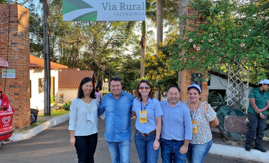 A Secretaria do Desenvolvimento Sustentável e Turismo promoveu nesta semana diversas ações em Londrina, Sertaneja e Centenário do Sul. Houve o plantio de árvores e soltura de peixes, além da Tenda da Sustentabilidade com exposição didática para as crianças e distribuição de materiais de educação ambiental. As ações fazem parte do Programa Educação Ambiental para Bacias Hidrográficas. - Londrina, 11/-4/2019 - Foto: Dênis Ferreira Netto/SEDEST