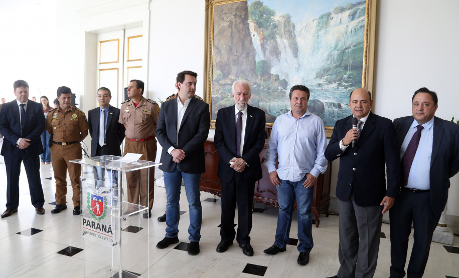 Governador anuncia pagamento das promoções dos praças-militares. -  Curitiba, 15/04/2019  -  Foto de Gilson Abreu ANPr