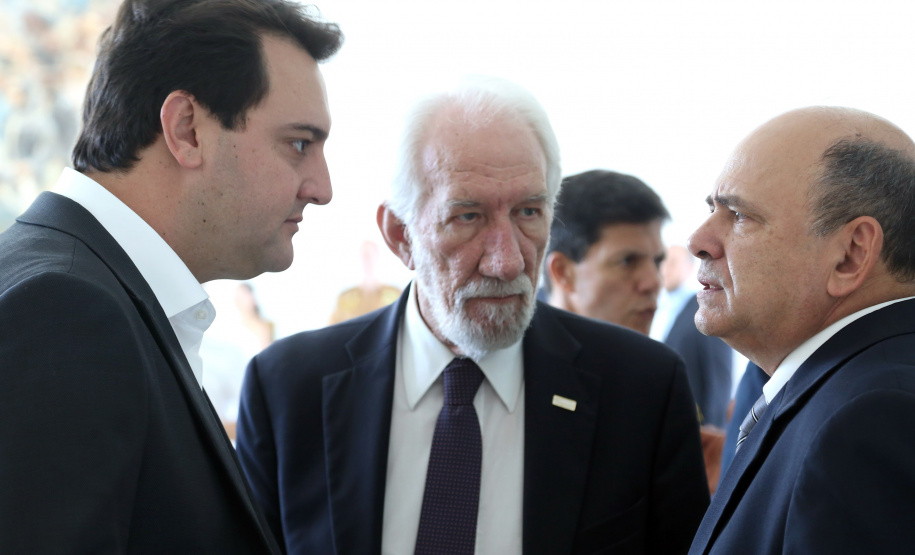 Governador anuncia pagamento das promoções dos praças-militares. -  Curitiba, 15/04/2019  -  Foto de Gilson Abreu ANPr
