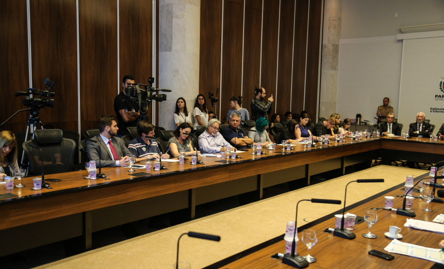O governador Carlos Massa Ratinho Junior participa nesta segunda-feira (15) de Coletiva de Imprensa com um balanço dos 100 dias de gestão. Curitiba, 15/04/2019 - Foto: Geraldo Bubniak/ANPr